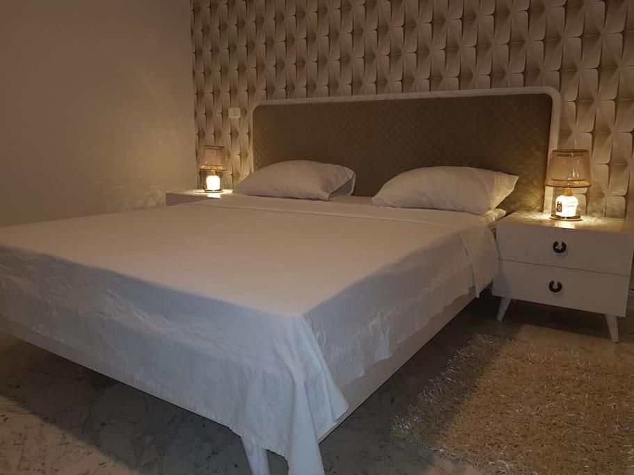Lovely Apartment Near Tunis Mall - Lac2 Туніс Екстер'єр фото